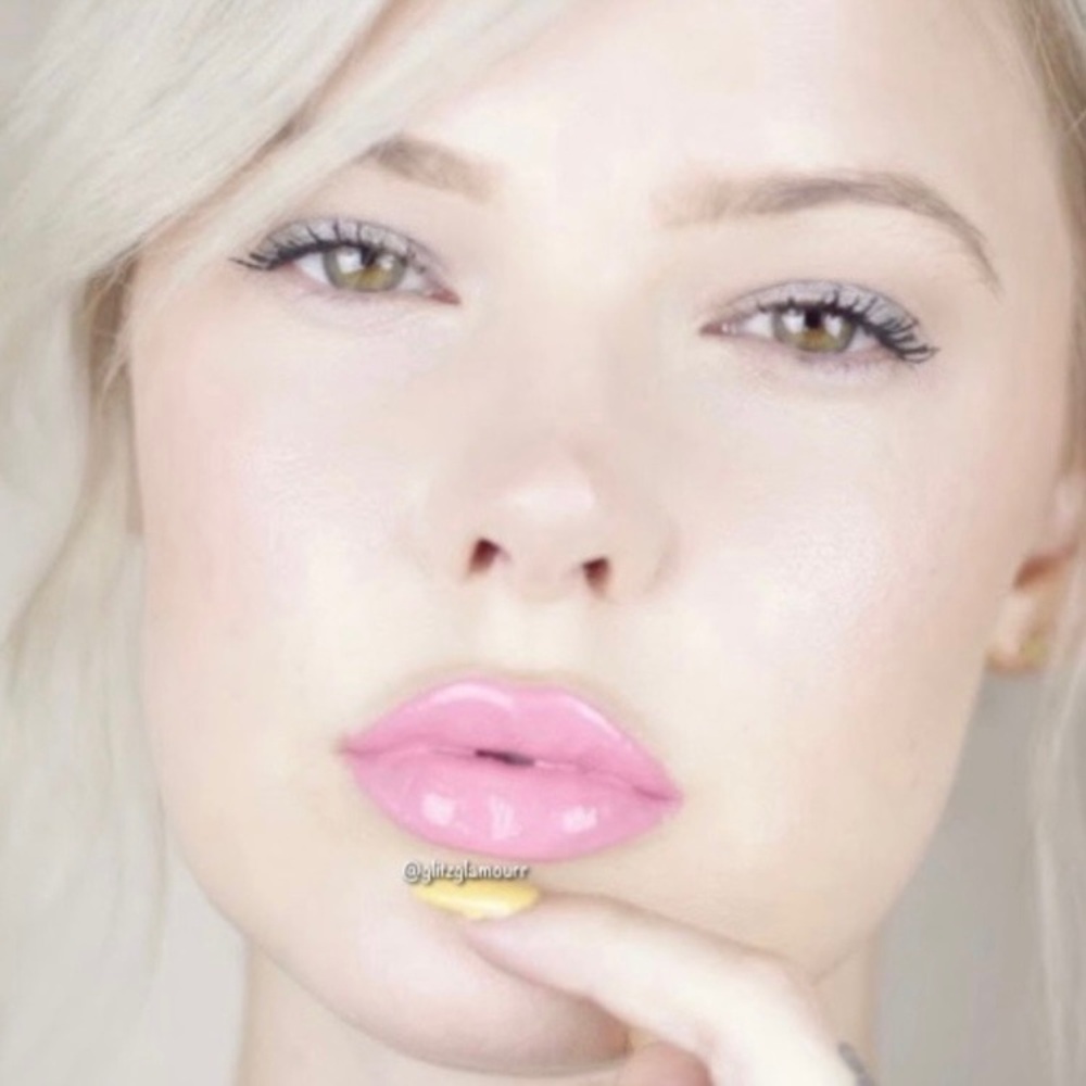 💗Too Faced Melted Latex Liquified High Shine Lipstick💗 - Picture 2 of 4
